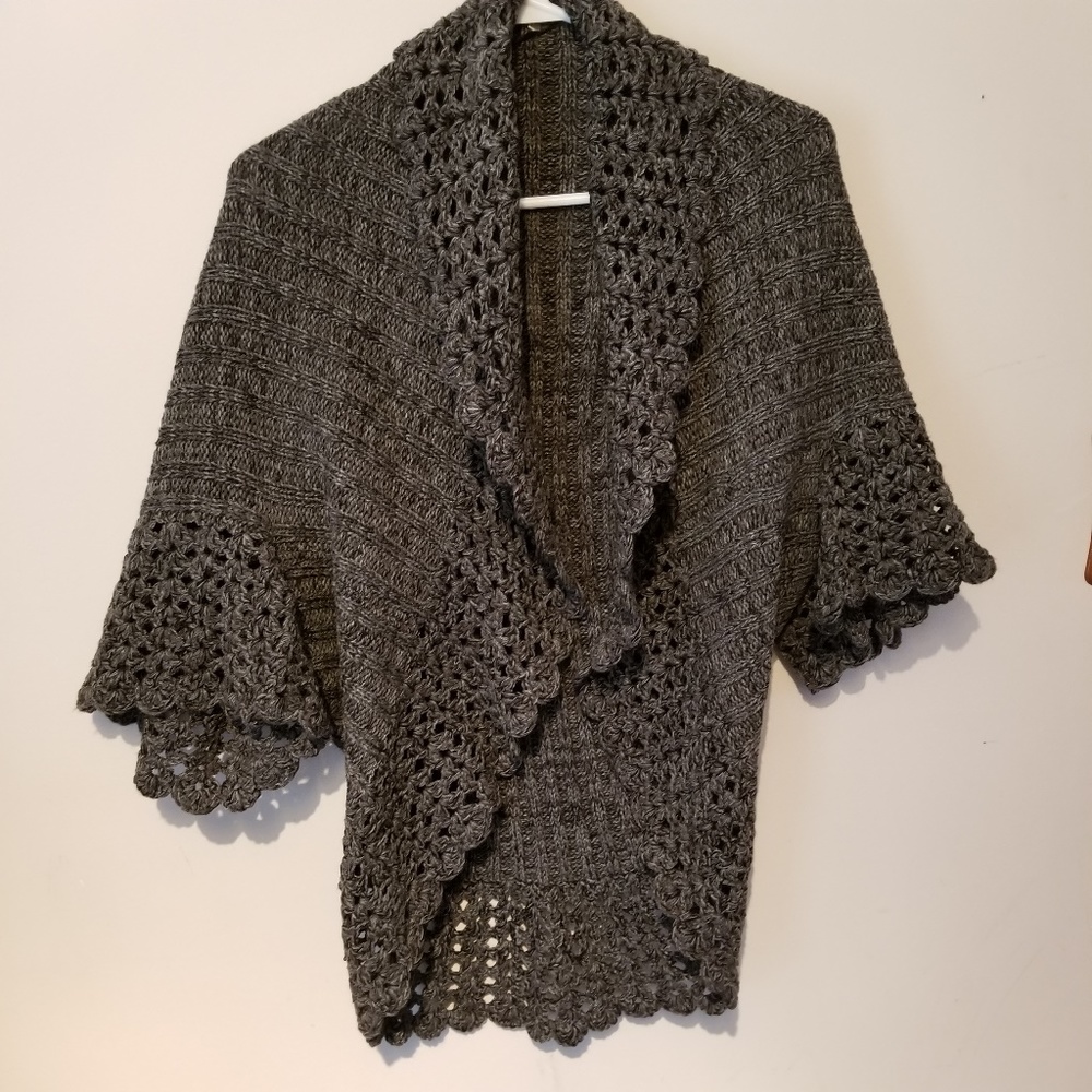 Mak crochet detail knit cardigan sweater.